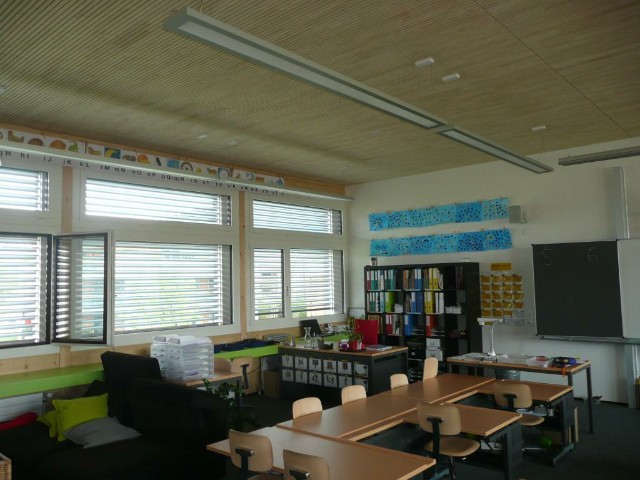 Schulhausaufstockung
                Auenrain Neftenbach